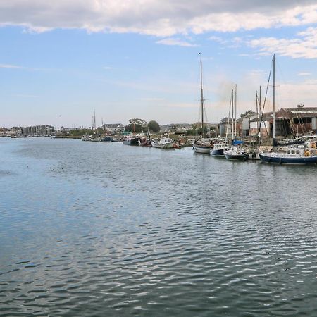 Harbour Reach Villa ลิตเติลแฮมป์ตัน ภายนอก รูปภาพ